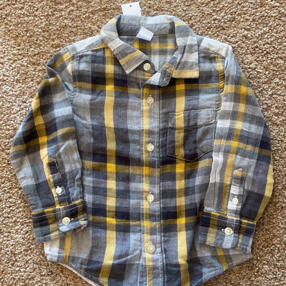 2t Gap Plaid button down. Yellow, gray